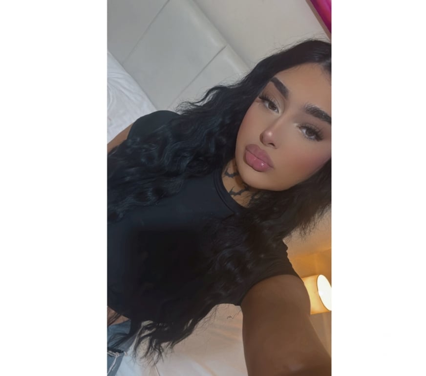 Trans Escorts Bedfordshire Luton - Photos for Aysha in Lu1 ,for a few days xoxo