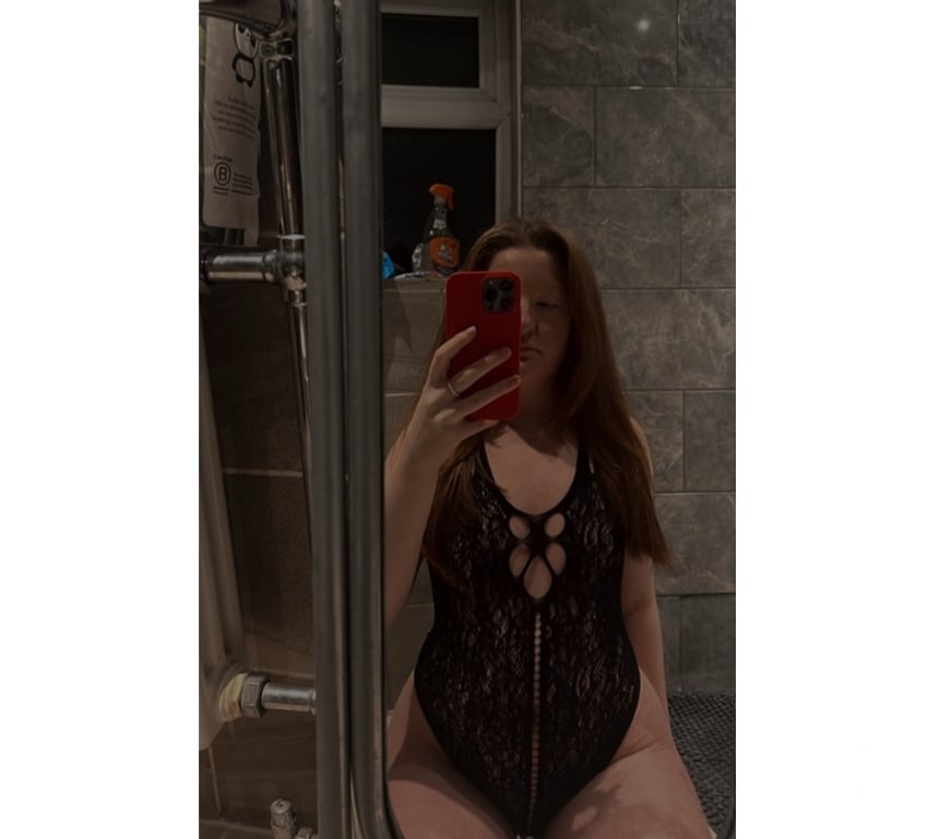 Escorts York Heworth - York - Photos for Curvy British Spicy Selina 🍑🌶😜 READ BIO 👇