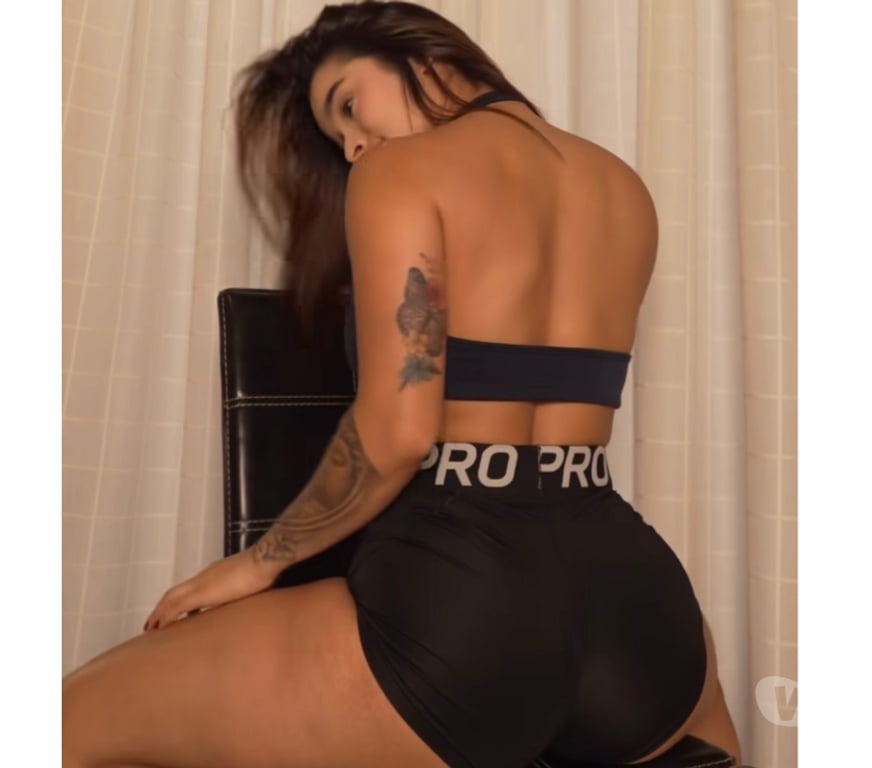 Escorts South Yorkshire Doncaster - Photos for English Scarlet independent fake boobs lips and a few tatts