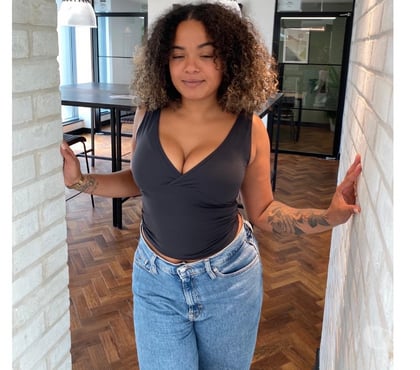 Escorts Hayes Hillingdon - Photos for 👩🏽‍🎓Lightskin Therapist🍑💦Best OWO