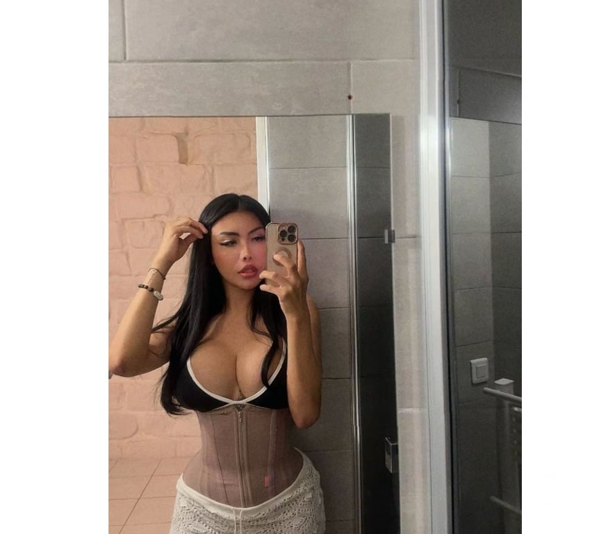 Escorts Kent Ashford - Photos for ✨ Isabela – Brazilian Beauty & Natural Charm 🇧🇷