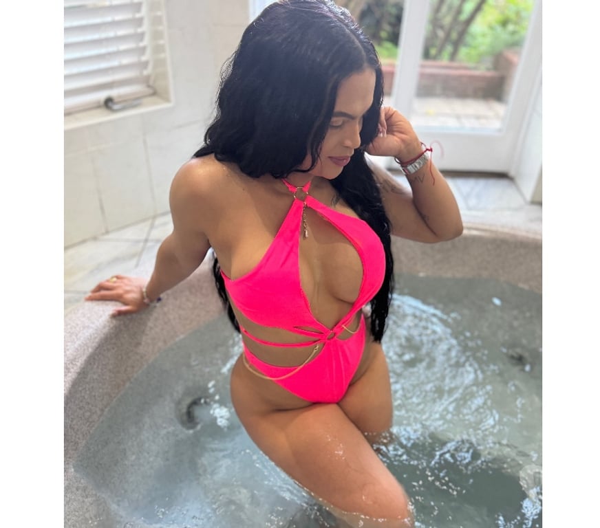 Escorts South East London Bromley - Photos for 😈🔥MIRELLA IN TOWN🔥😈