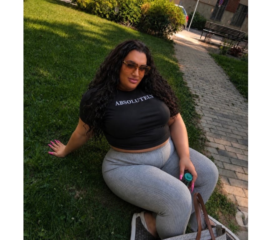 Escorts East London Chingford - East London - Photos for TRANS AMELIA FAT ASS BLONDE N CRAZY FOR 🍆 👀 the video