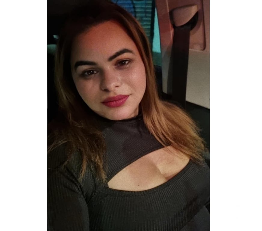 Escorts Essex Colchester - Photos for sexy Clementine top up