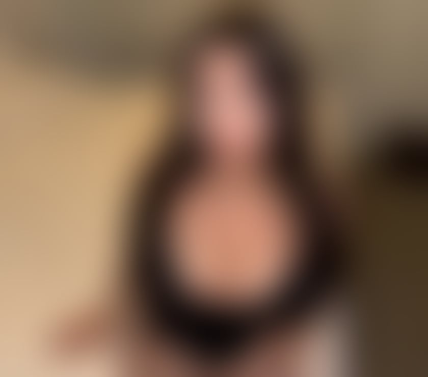 Escorts Bolton City Centre Bolton - Photos for 🇧🇷LAYS GFE NO RUSH PARTY DUO🍒🥂🥳