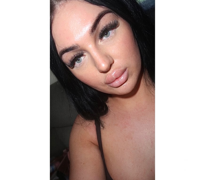 Trans Escorts Ealing Perivale - Ealing - Photos for 7inch Irish 🇮🇪 trans girl in Perivale Greenford ub6