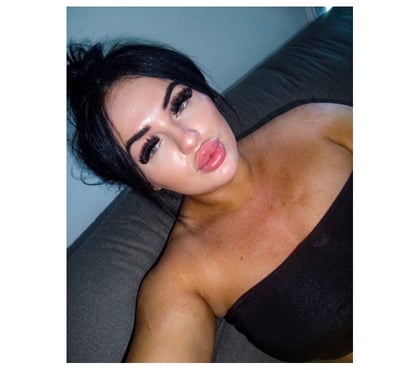 Transsexual Perivale Ealing - Photos for 7inch Irish curvy trans girl in Perivale Ealing