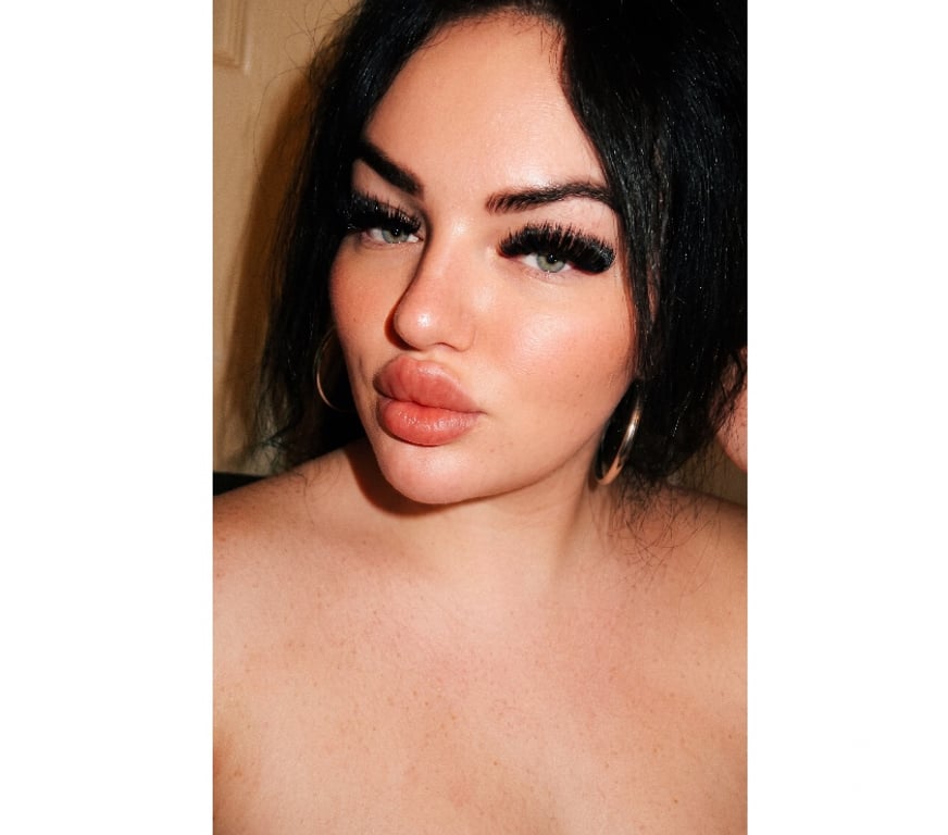 Trans Escorts Ealing Greenford - Ealing - Photos for 7inch Irish curvy trans girl in Perivale Greenford