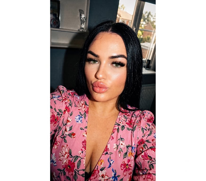 Trans Escorts Ealing Greenford - Ealing - Photos for 7inch Irish curvy trans girl in Perivale Greenford