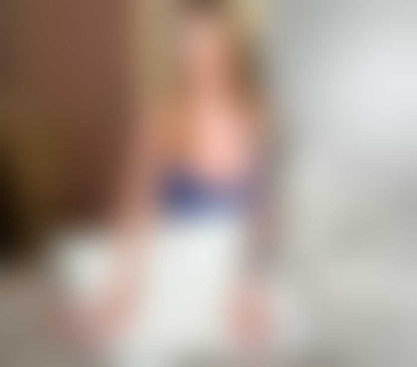 Escorts South East London Thamesmead - South East London - Photos for Karla INCALL & OUTCALL 🥳 party girl 💋🥂