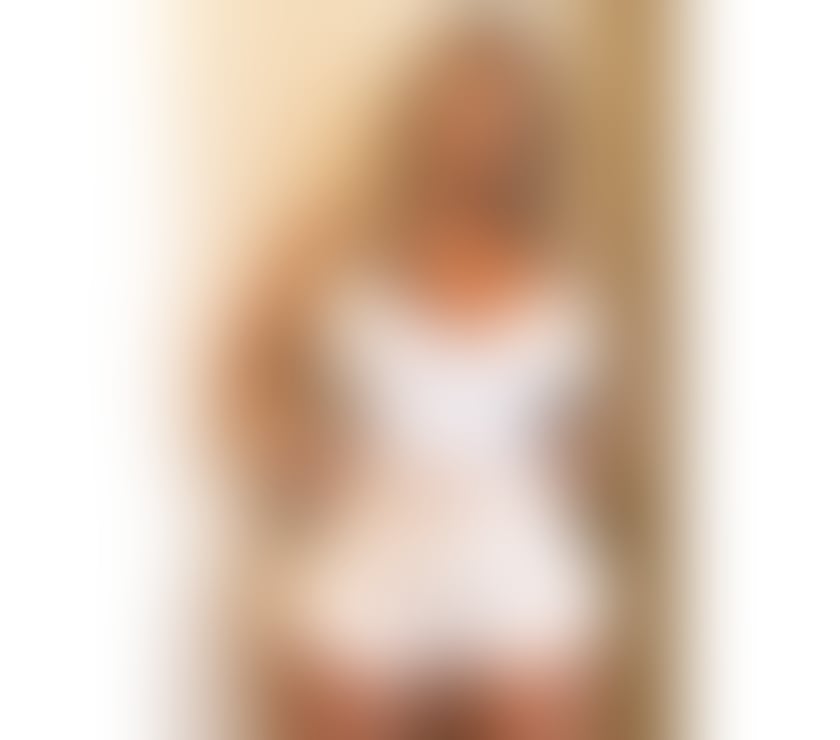 Escorts and Massages Swindon Town Centre Swindon - Photos for Hi EMMA 💙 SEXY PARTY GIRL IN TOWN 💙🍾,