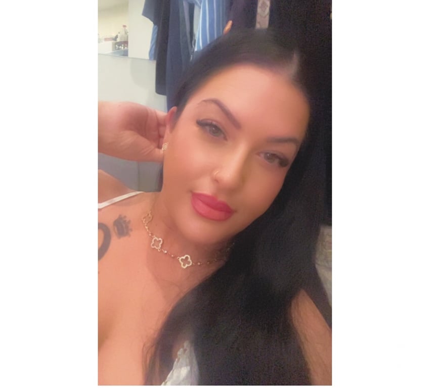 Escorts East London Mile End Station - East London - Photos for Sexy Zara is here x