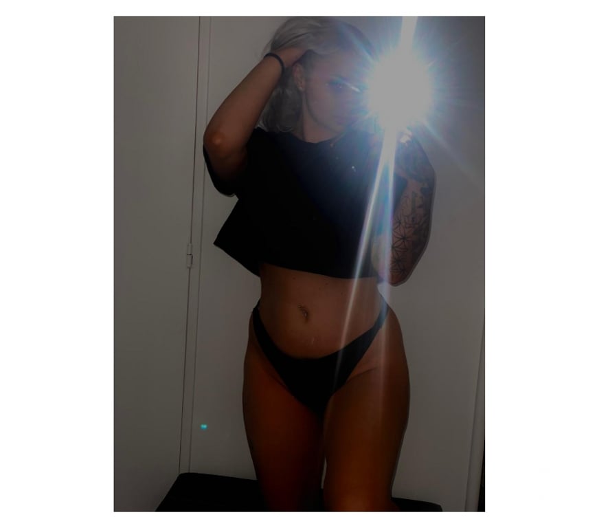 Escorts Windsor and Maidenhead Windsor - Windsor and Maidenhead - Photos for Amelia X Genuine British Blonde next door X meet &cam