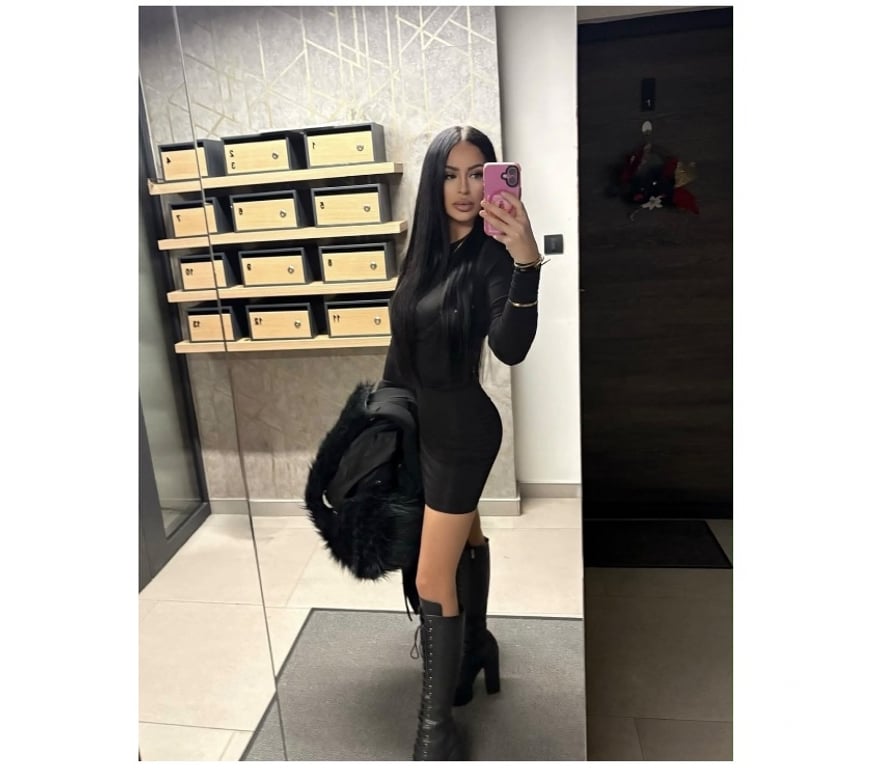 Escorts Hampshire Southampton - Photos for Stunning new girl🎉party🥰incall outcall😍