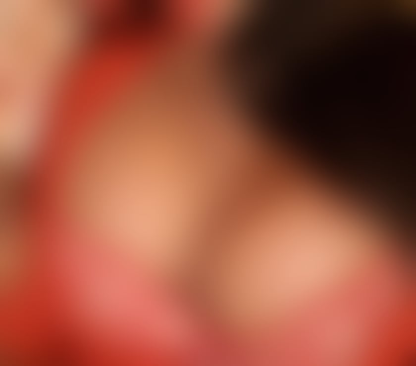 Escorts Cumberland Whitehaven - Cumberland - Photos for Allure K Busty Elegant Mature Lady