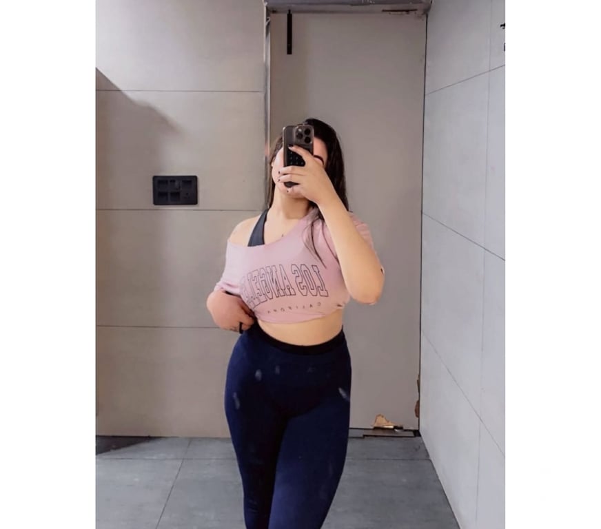Escorts Hertfordshire Watford - Photos for I'm New INDIAN Girl Just Arrived In Your Town