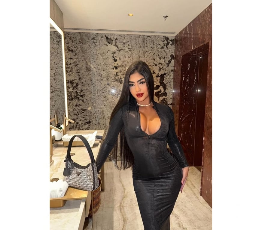 Escorts Wiltshire Swindon - Photos for KELLY 🫦🔥 NEW IN THE TOWN 🔥