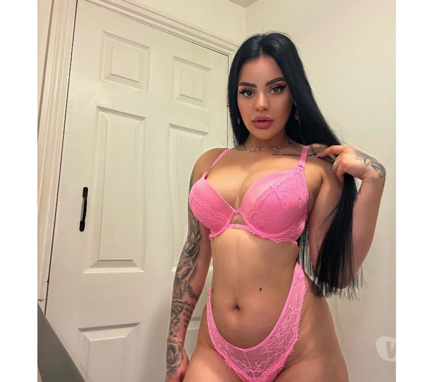 Escorts West London Holland Park - West London - Photos for Ella new in town⭐️discreet party girl❤️call me❤️