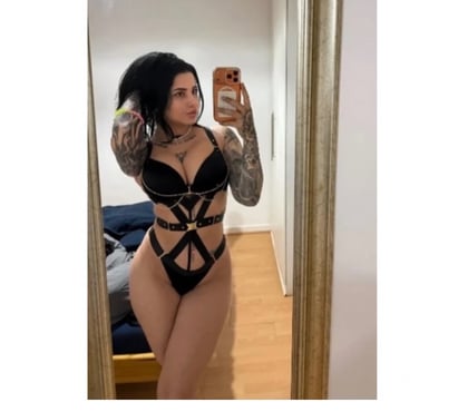 Escorts and Massages London Gatwick Airport Crawley - Photos for 🔥HIGH CLASS🔥MONICA♥️BEST PARTY GIRL