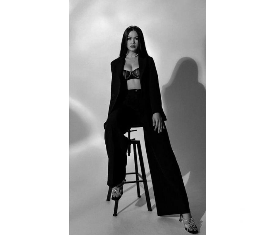 Escorts East London Chingford - East London - Photos for Elegant and Playful MayaCharm 🇧🇷