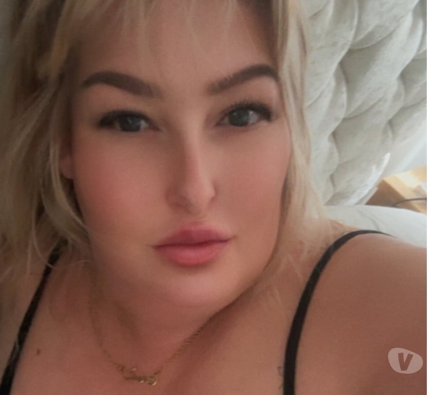 Escorts Lincolnshire North East Lincolnshire - Photos for Curvy blonde hair blue eyes