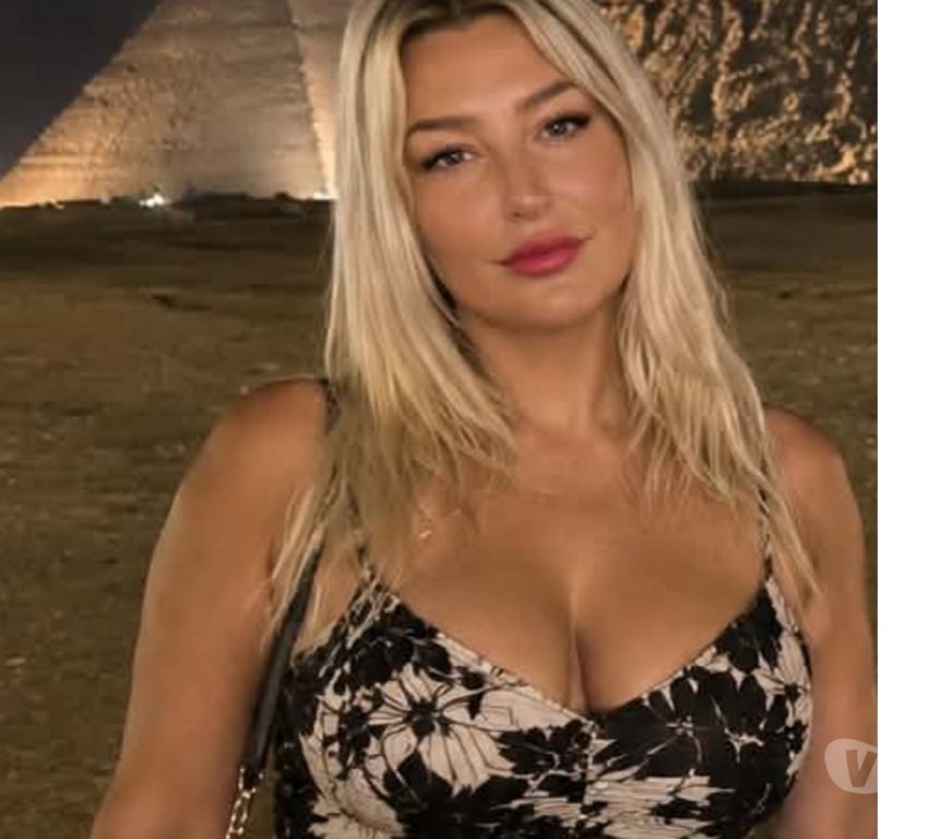 Escorts Lincolnshire North East Lincolnshire - Photos for Curvy blonde hair blue eyes