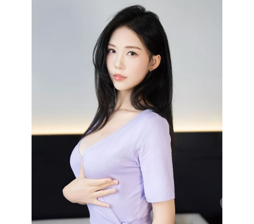 Escorts Hampshire Southampton - Photos for 🔥 A passionate Asian girl 💐 I am in the city center.
