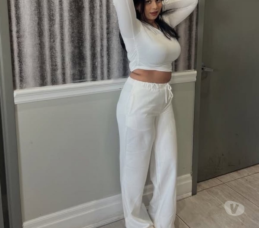 Escorts Cardiff Cardiff City Centre - Cardiff - Photos for Captivating and Sophisticated Indian Companion in town