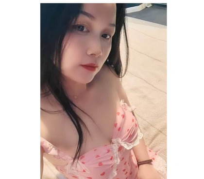 Escorts and Massages Dundee City Centre Dundee - Photos for NEW Busty Girl LARA Kissing Full Body Massage
