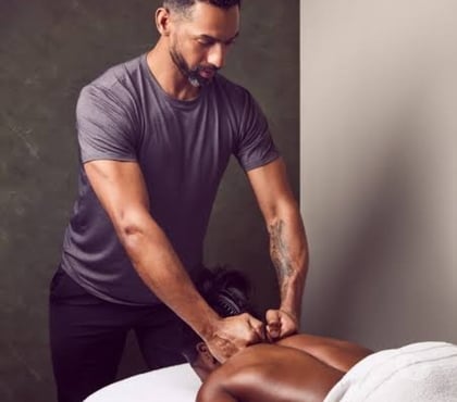  massage Birmingham New Street Birmingham - Photos for massage therapist Full body
