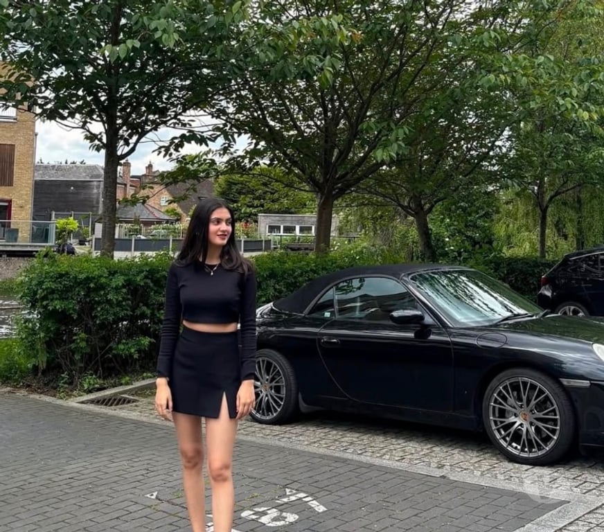 Escorts South East London Croydon - Photos for Alluring and Friendly Indian Companion In your area