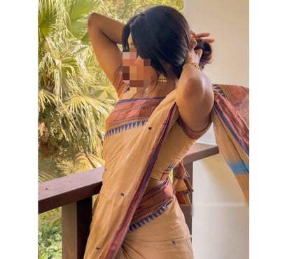 Escort Redbridge East London - Photos for Varnika Myanmar Tamil Indian Girl