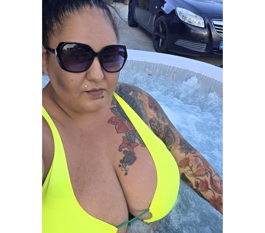 Escorts North West London Queensbury - Harrow - Photos for Biggest boobs ever!bbw!best sloppy owo!cim!real picture
