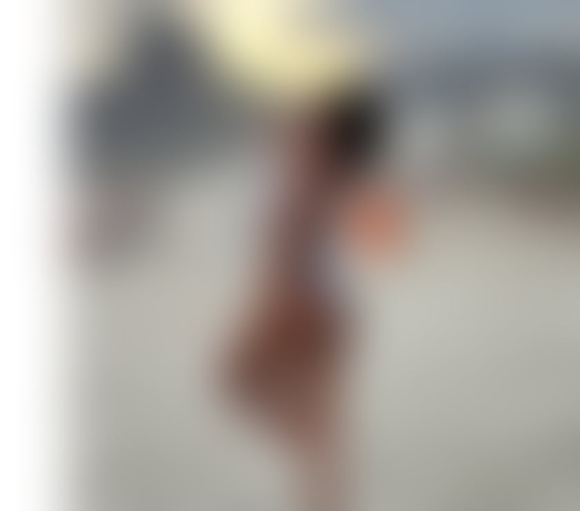  Escorts Earlsfield South West London - Photos for Brazilian hottie 🇧🇷🍑 New in town GFE
