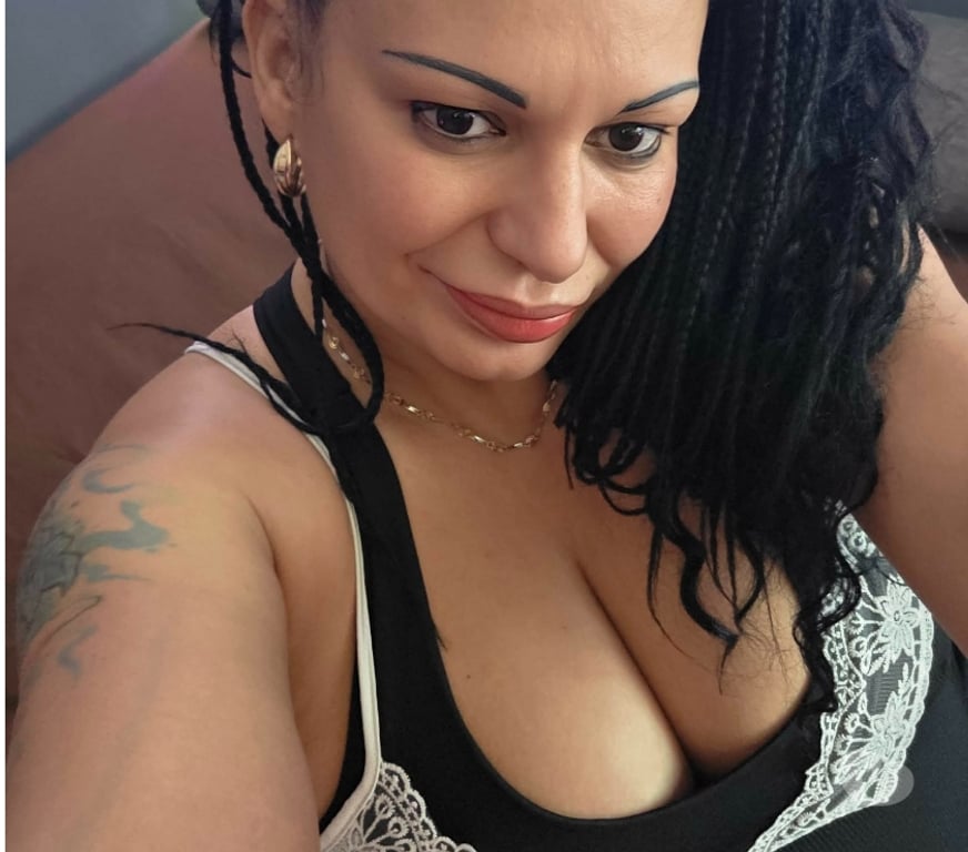 Escorts Brent Kenton - Harrow - Photos for Sexy Simona Milf Best service OWO