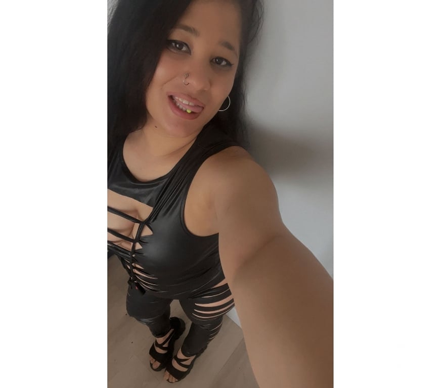 Escorts Barking and Dagenham Dagenham - Barking and Dagenham - Photos for Love party girl owo include