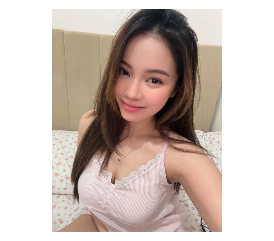 Escorts York Acomb - York - Photos for A petite and cute Asian beauty