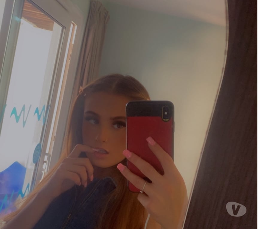 Adult Entertainment Greater Manchester Manchester - Photos for Petite Daydream😝 BIG TITS🍒. WhatsApp me