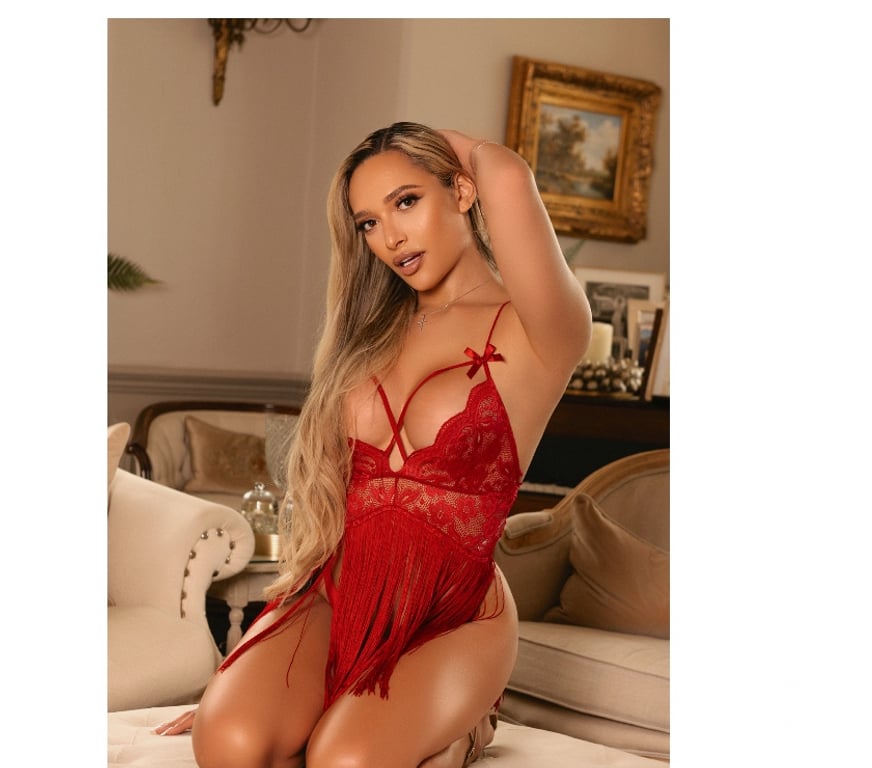 Trans Escorts Buckinghamshire Milton Keynes - Photos for VIVI BLOND🔥TRANSEX🔞🍑FULL SERVICE👌