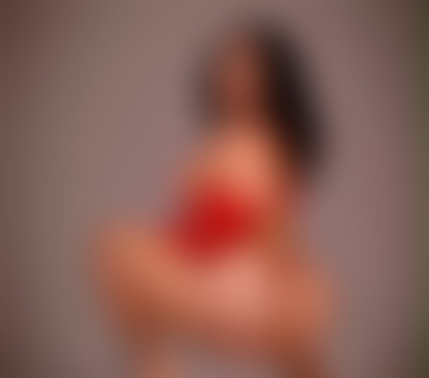 Escorts Kent Canterbury - Photos for New in Town!My name is Zeynep