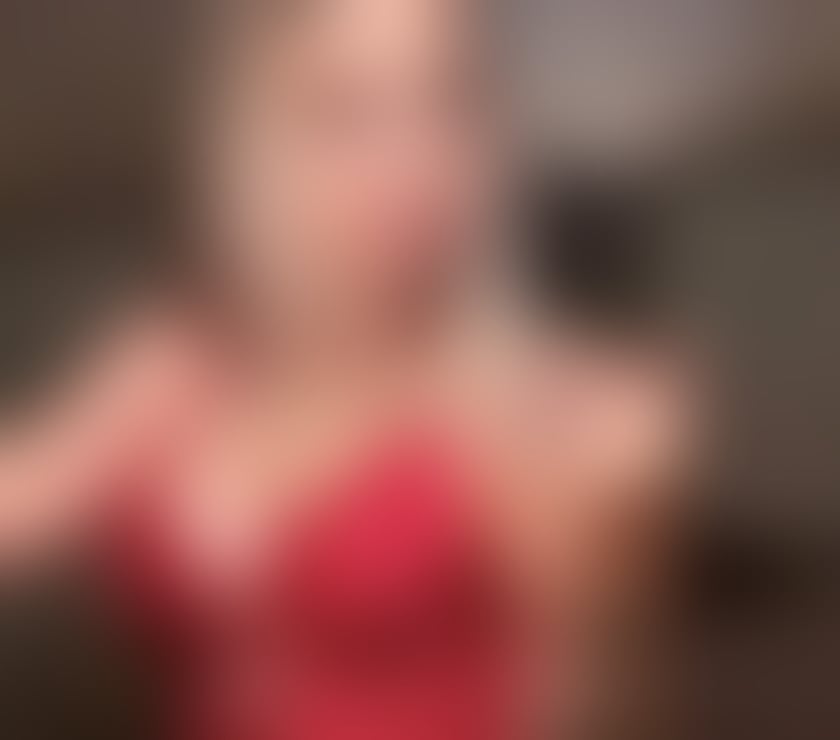 Escorts and Massages Stonehouse Plymouth - Photos for Aryana party Girls
