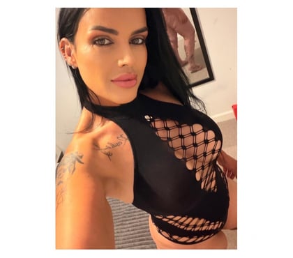 Photos for YASMIN 🇧🇷🇧🇷 BIG ASS 🥳 SWANSEA