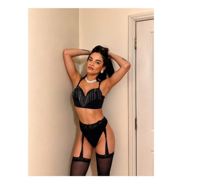 GFE Escorts Rochester Medway - Kent - Photos for Call out Brazilian party girl
