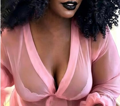 Escort Bretton Peterborough - Photos for MATURE & IRRESISTIBLE CURVY COMPANIOION IN PE3