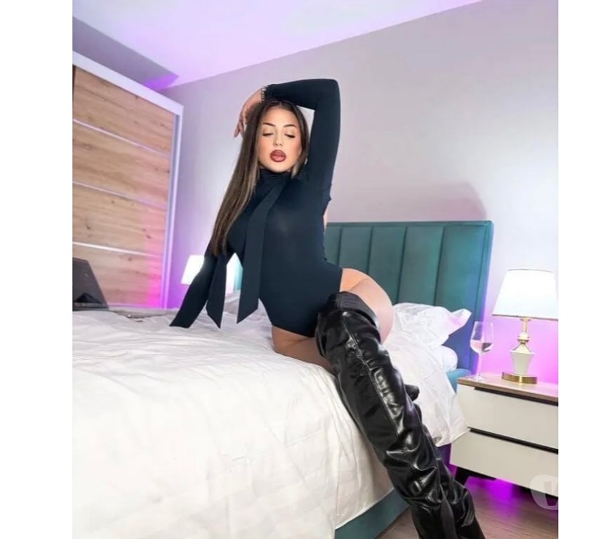 Escorts Essex Epping Forest - Photos for Party girl On the town outcall