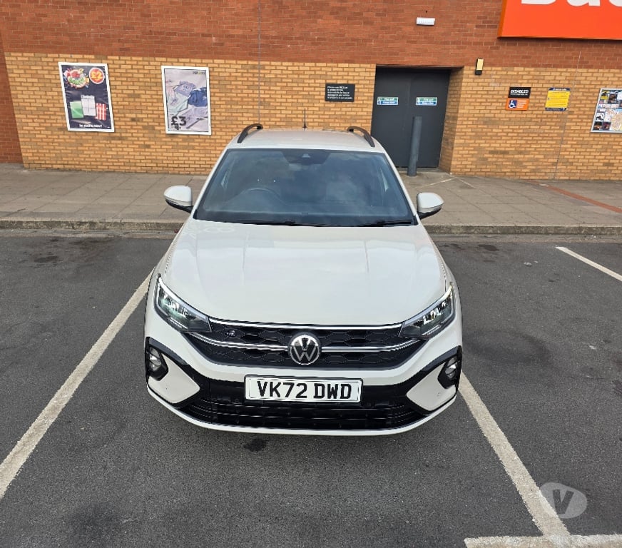 used cars for sale Kent Dartford - Photos for 2022 Volkswagen Taigo R-Line