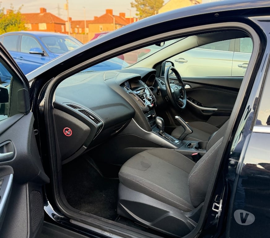 used cars for sale South West London Sutton - Photos for 2013 for focus 1.6L petrol automatic ulez free