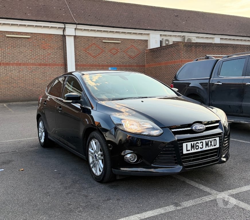 used cars for sale South West London Sutton - Photos for 2013 for focus 1.6L petrol automatic ulez free