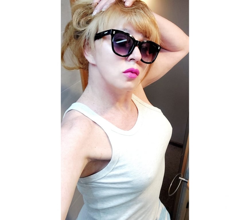 Trans Escorts East London Havering - Photos for Yummy Real TS 40DD Party MILF Dome the best BJ