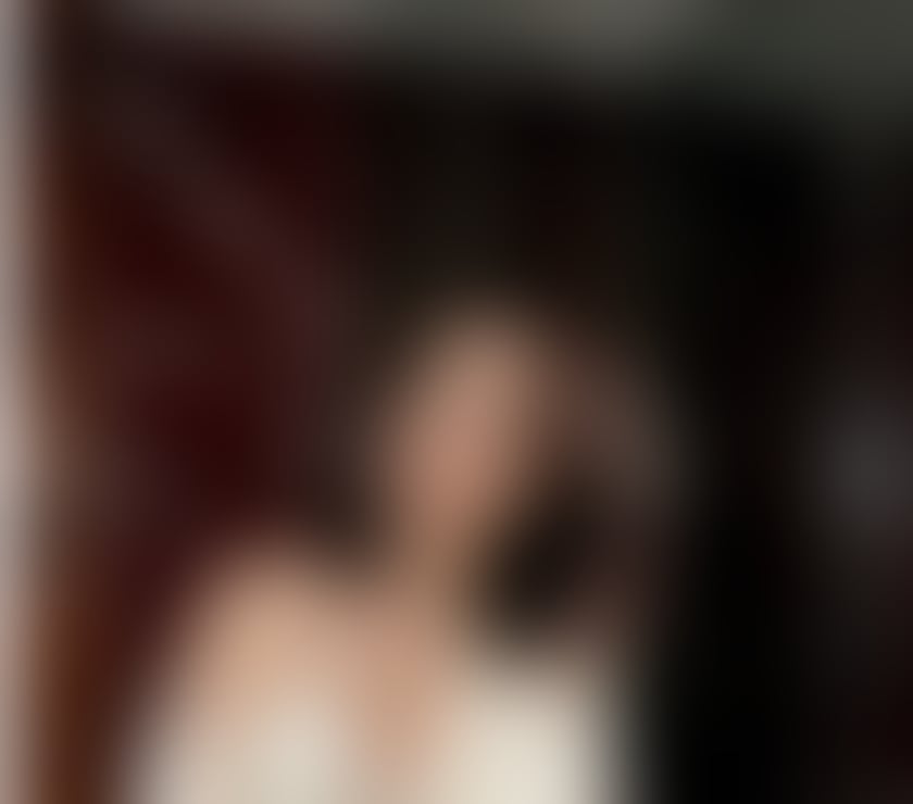 Escorts South West London Tooting - South West London - Photos for Young Asian woman arriving for the first time